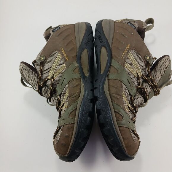 Merrell Vibram Women's size( run small) 9 Hiking Shoe. Geen(olive). Waterproof. - Picture 10 of 10